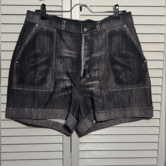 Blackmilk Not Actually Denim Cuffed Shorts - Picture 2 of 5
